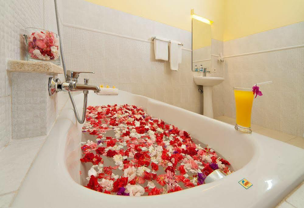 Rossa Garden Hotel Candidasa Zewnętrze zdjęcie